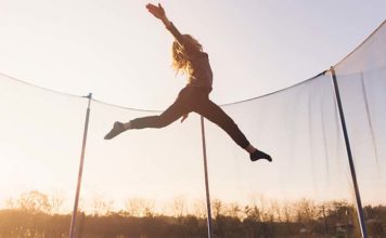 Trampoliny - zabawa dla całej rodziny