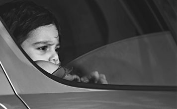 Do kiedy dziecko w foteliku