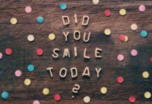 Co oznacza znak rogów?