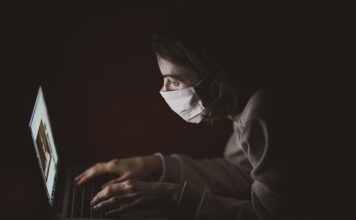 W jakiej odległości od płotu sąsiada można postawić altanę? W jakiej odległości od płotu sąsiada można postawić altanę?