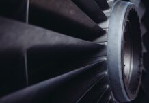 Ile kratek wentylacyjnych w kominku? Ile kratek wentylacyjnych w kominku?