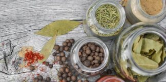 Jak ustawić przepustnicę w kominku?