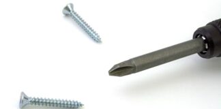 Jak odkręcić koło pasowe wału korbowego golf 4?