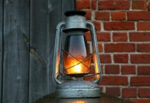 Czy nafta rozpuszcza nagar?