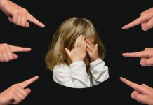 Co może być przyczyną wycieku płynu chłodniczego?